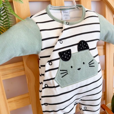 Macacão Trape Zape  - Cat Listradinho verde e preto